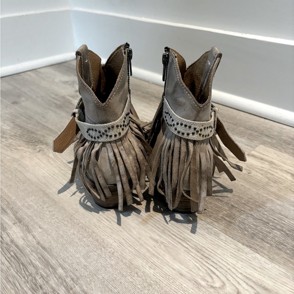 White Ankle Cowgirl Boots - Picture 4 of 5